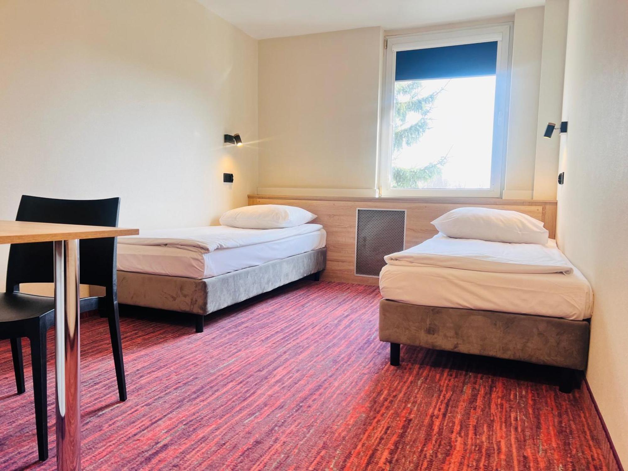 Hotel Rok 克拉科夫 外观 照片